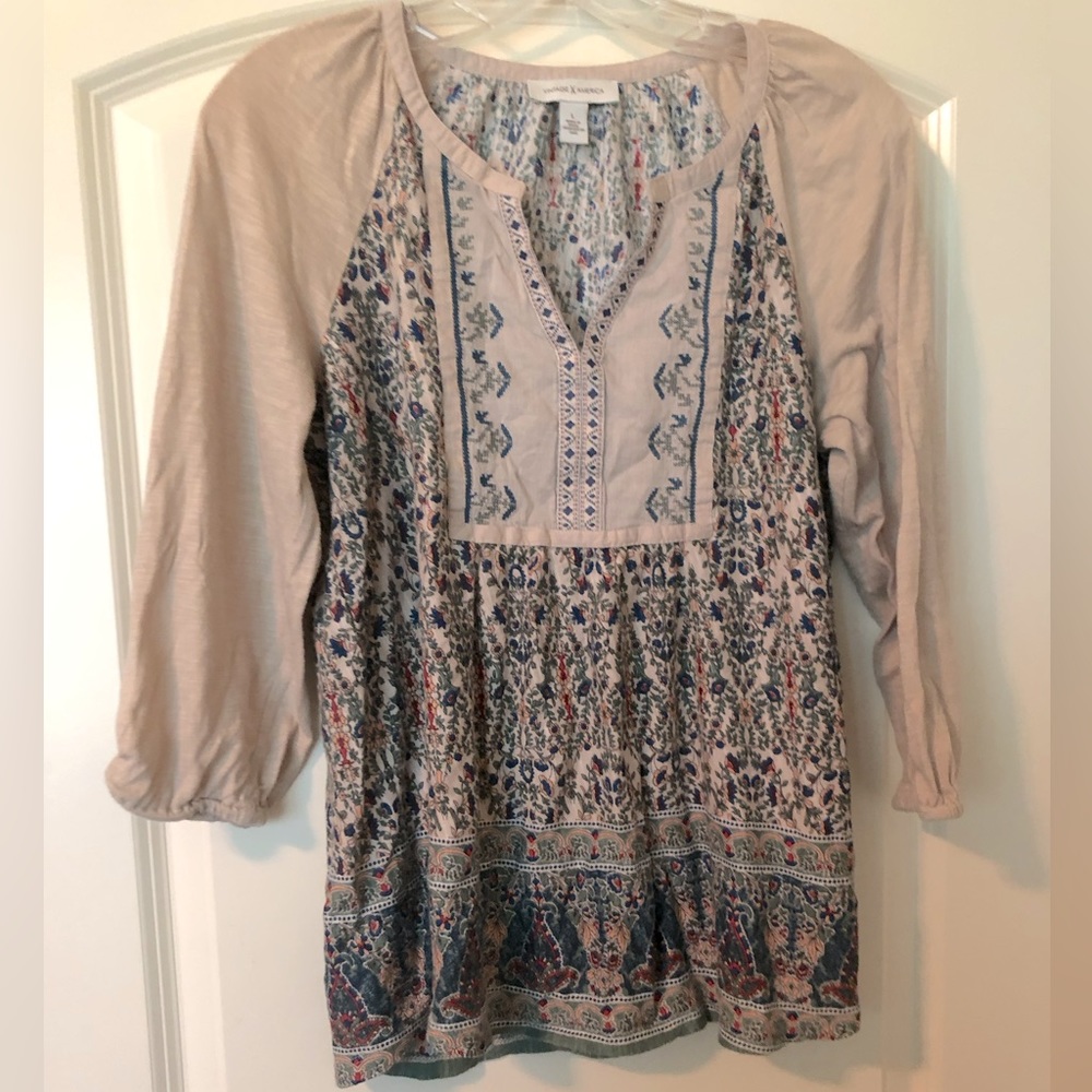 3/4 sleeve colorful pattern top